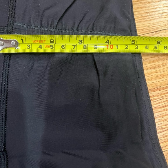 Lululemon Rebel Runner crop- special edition, no longer for sale! size 2 - Picture 7 of 9